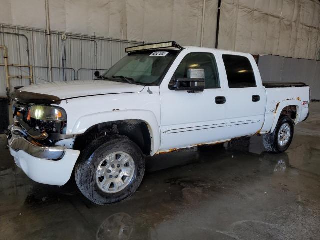 GMC 1500 2004 with VIN 2GTEK13T841379755 - Photo from auction