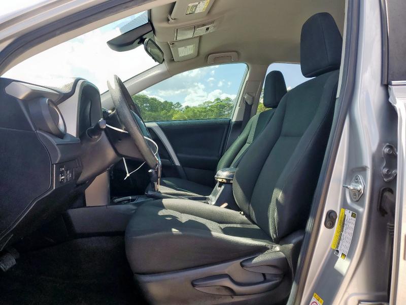 Photo 7 from auction – 2018 TOYOTA RAV4 LE with VIN 2T3ZFREV0JW468466