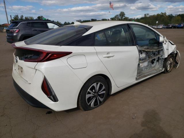Photo 3 from auction – 2018 TOYOTA PRIUS PRIME with VIN JTDKARFP4J3091434