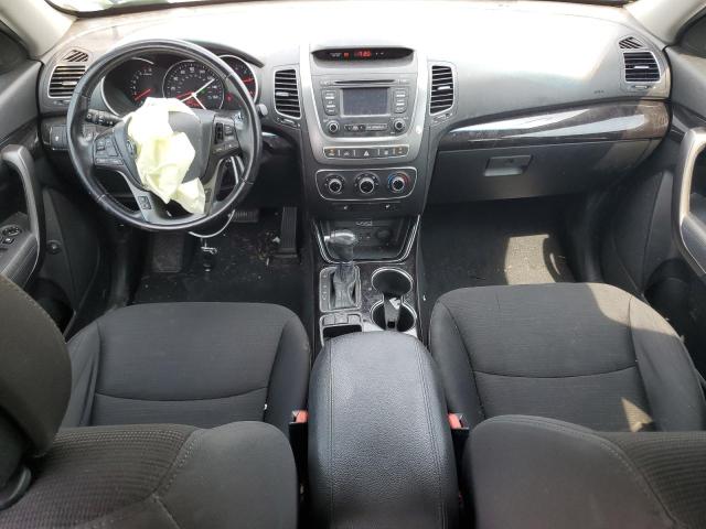 Photo 8 from auction – 2015 KIA SORENTO LX with VIN 5XYKT4A69FG590972