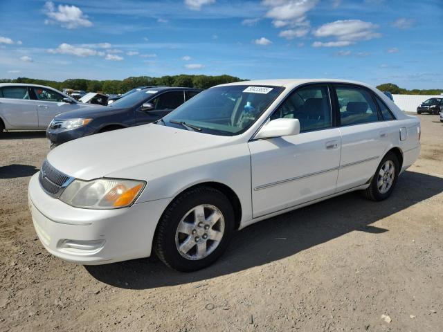 TOYOTA AVALON XL 2000 with VIN 4T1BF28B0YU079226 - Photo from auction