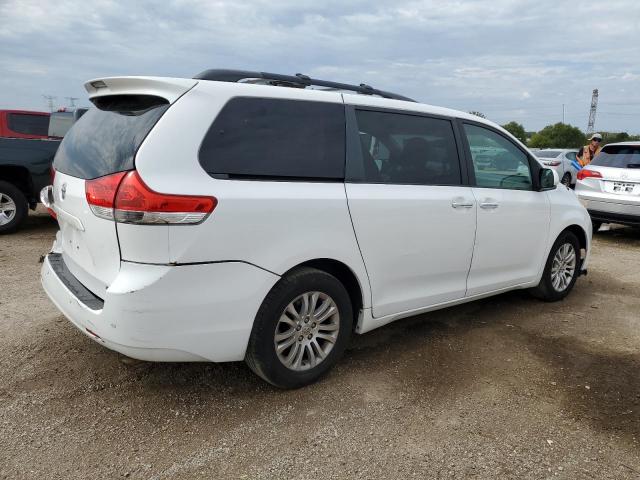 Photo 3 from auction – 2014 TOYOTA SIENNA XLE with VIN 5TDYK3DC8ES498567