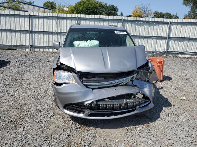 Photo 5 from auction – 2016 CHRYSLER TOWN & COU with VIN 2C4RC1BG5GR228560