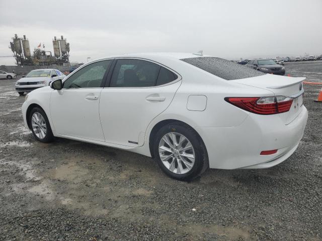 Photo 2 from auction – 2013 LEXUS ES 300H with VIN JTHBW1GG8D2032249