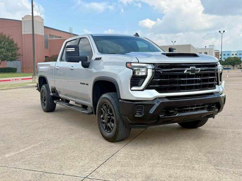 CHEVROLET SILVERADO 2023 with VIN 2GC4WNE75P1723375 - Photo from auction