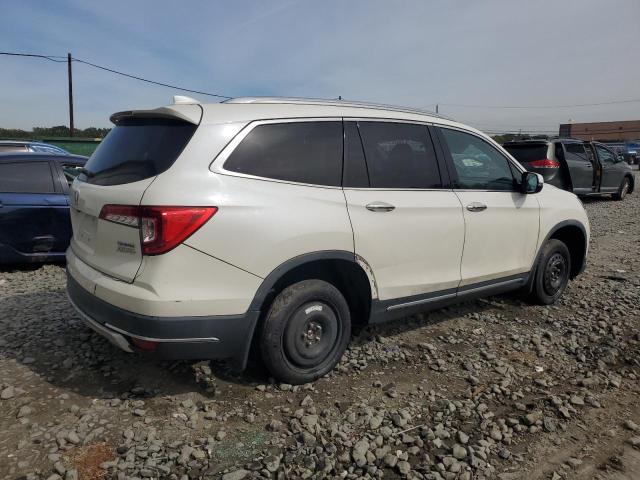 Photo 3 from auction – 2019 HONDA PILOT TOUR with VIN 5FNYF6H69KB031300