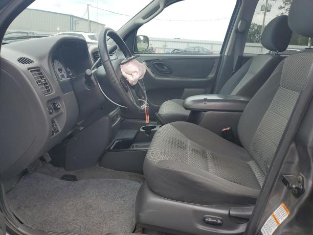 Photo 7 from auction – 2004 FORD ESCAPE XLT with VIN 1FMCU93104DA12069