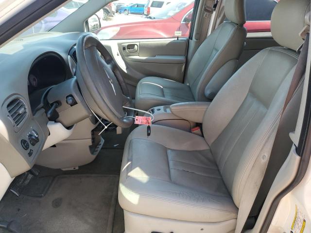 Photo 7 from auction – 2005 CHRYSLER TOWN & COU with VIN 2C4GP54L65R472969
