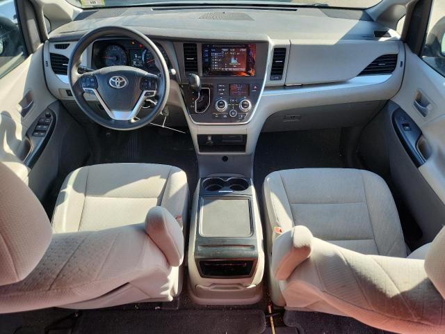 Photo 8 from auction – 2015 TOYOTA SIENNA LE with VIN 5TDKK3DC8FS638172