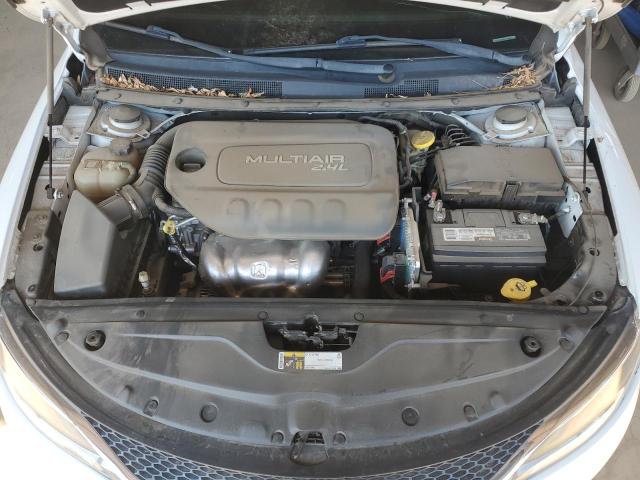 Foto 11 de la subasta – 2015 CHRYSLER 200 LIMITE con VIN 1C3CCCABXFN750401