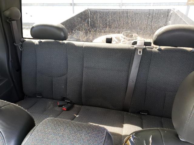 Photo 10 from auction – 2006 CHEVROLET SILVERADO with VIN 1GCHK29UX6E242191