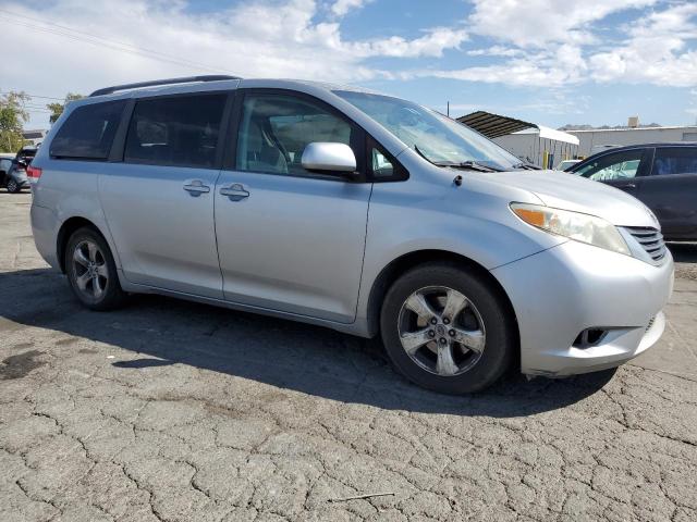 Photo 4 from auction – 2012 TOYOTA SIENNA LE with VIN 5TDKK3DC6CS201993