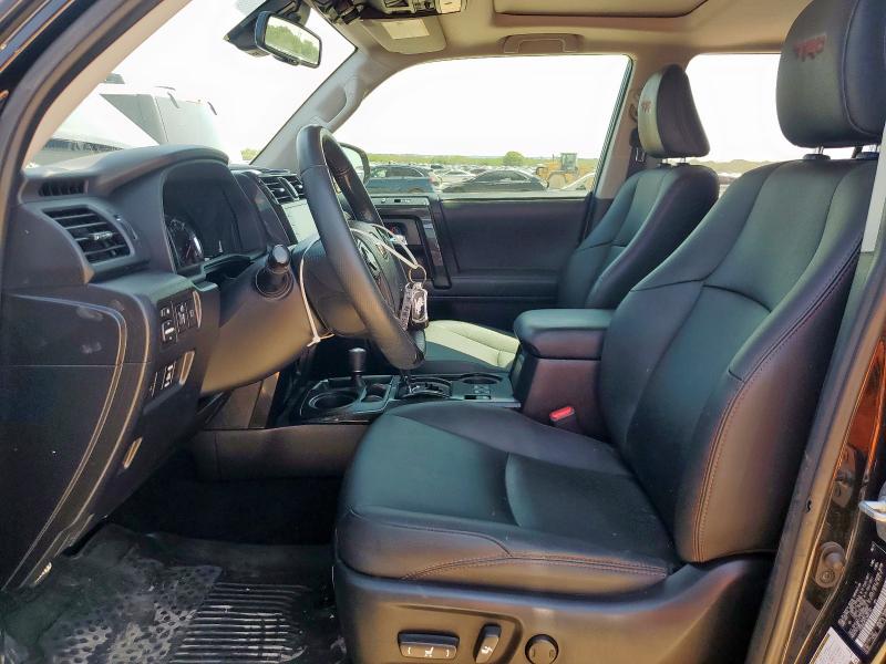 Photo 7 from auction – 2020 TOYOTA 4RUNNER SR with VIN JTEBU5JR1L5821747