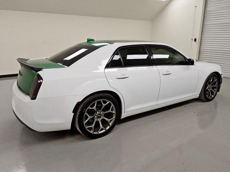 Photo 3 from auction – 2017 CHRYSLER 300 S with VIN 2C3CCABG3HH531144
