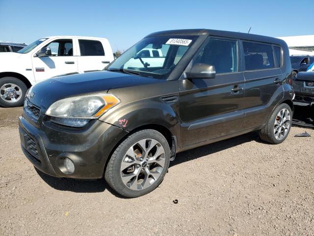 KIA SOUL + 2013 with VIN KNDJT2A68D7555284 - Photo from auction