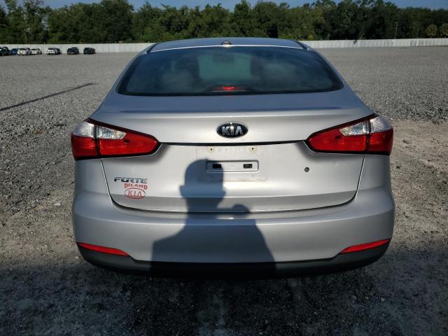 Photo 6 from auction – 2015 KIA FORTE LX with VIN KNAFK4A6XF5406004