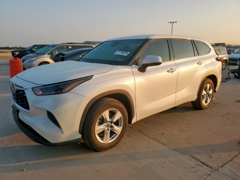 TOYOTA HIGHLANDER L 2021 with VIN 5TDCZRAH7MS043264 - Photo from auction
