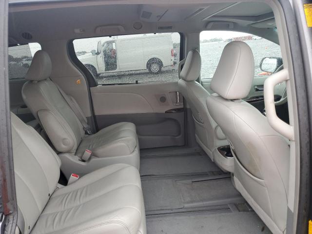 Photo 11 from auction – 2013 TOYOTA SIENNA XLE with VIN 5TDDK3DC5DS054592