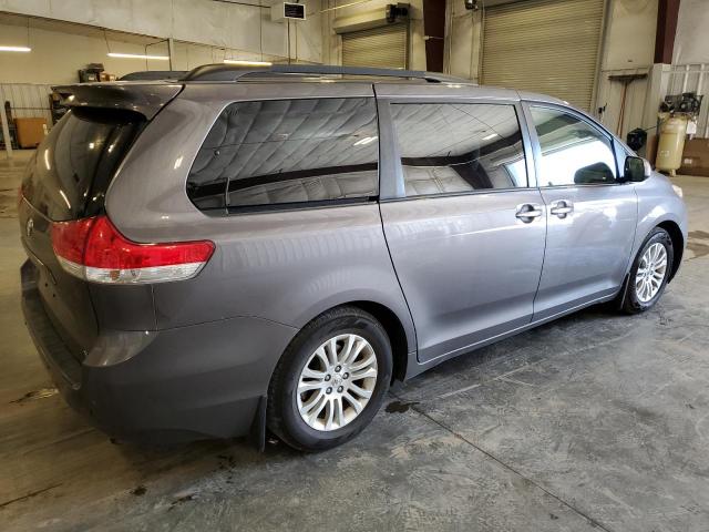 Photo 3 from auction – 2011 TOYOTA SIENNA XLE with VIN 5TDYK3DC4BS067297