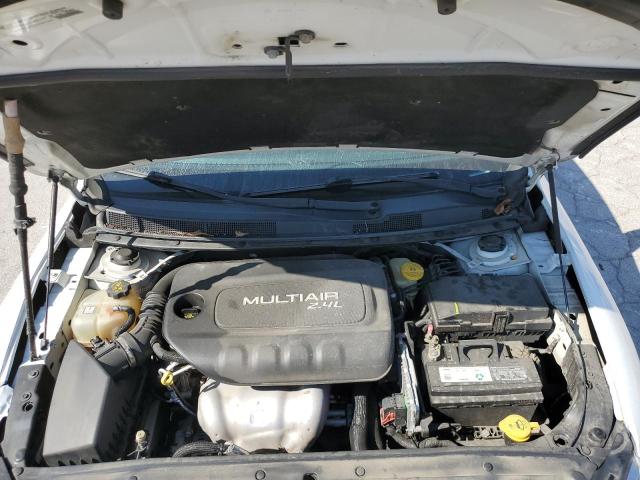 Photo 11 from auction – 2015 CHRYSLER 200 LIMITE with VIN 1C3CCCAB7FN592325