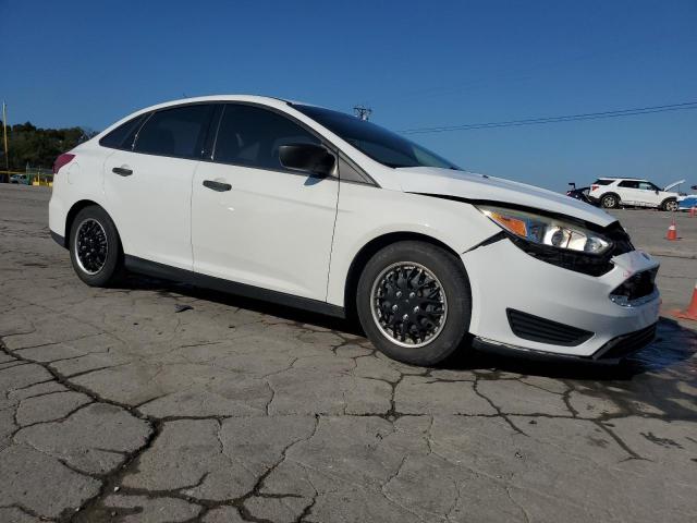 Photo 4 from auction – 2015 FORD FOCUS S with VIN 1FADP3E26FL355986