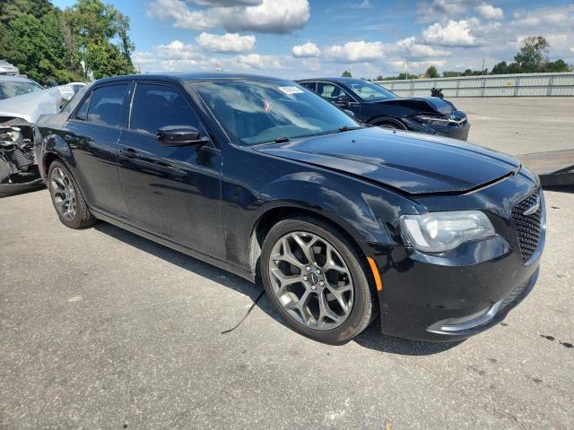 Фото 4 с аукциона – 2016 CHRYSLER 300 S с VIN 2C3CCABGXGH233799