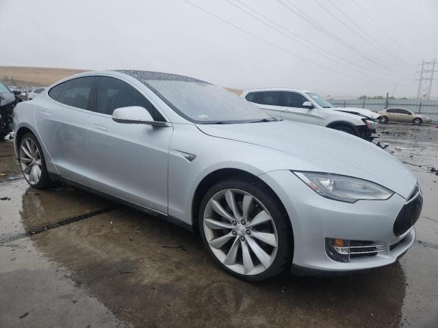 Photo 4 from auction – 2013 TESLA MODEL S with VIN 5YJSA1CN8DFP13173