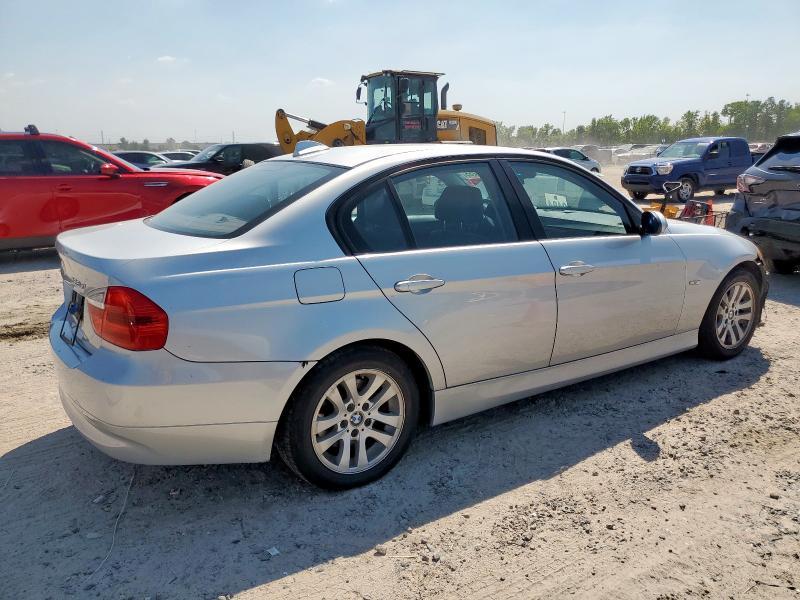 Photo 3 from auction – 2007 BMW 328 XI with VIN WBAVC93567KZ72027