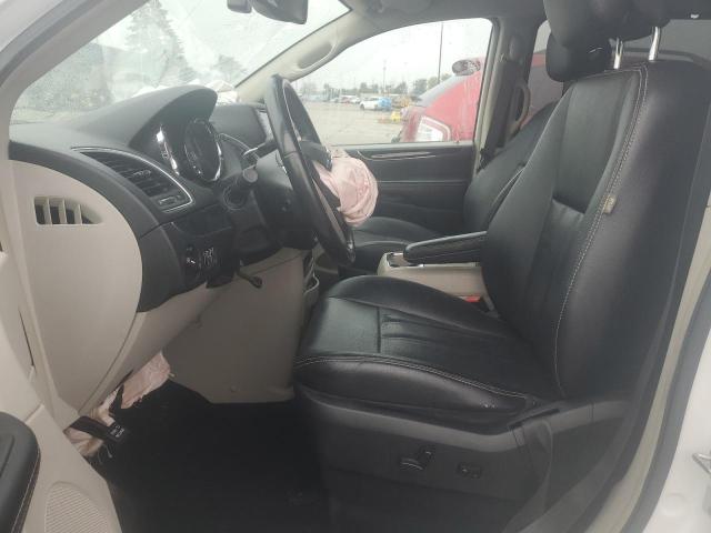 Photo 7 from auction – 2015 CHRYSLER TOWN & COU with VIN 2C4RC1CG4FR540107