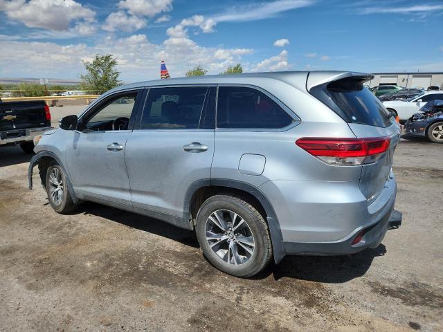 Photo 2 from auction – 2019 TOYOTA HIGHLANDER with VIN 5TDBZRFHXKS738761