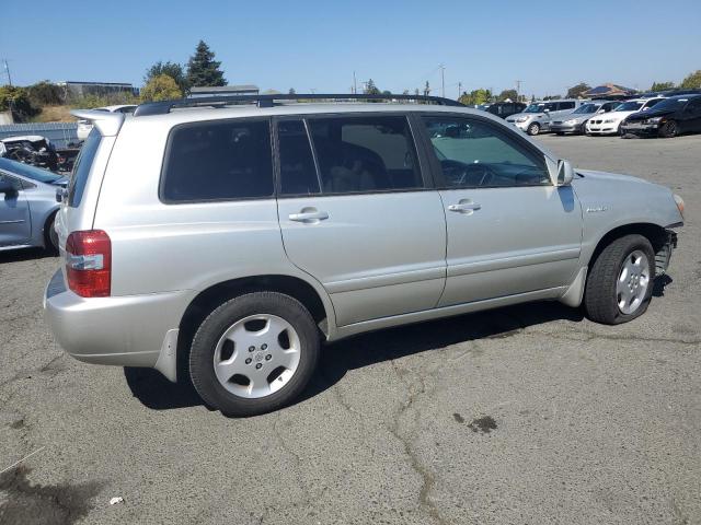 Photo 3 from auction – 2004 TOYOTA HIGHLANDER with VIN JTEEP21A740022597