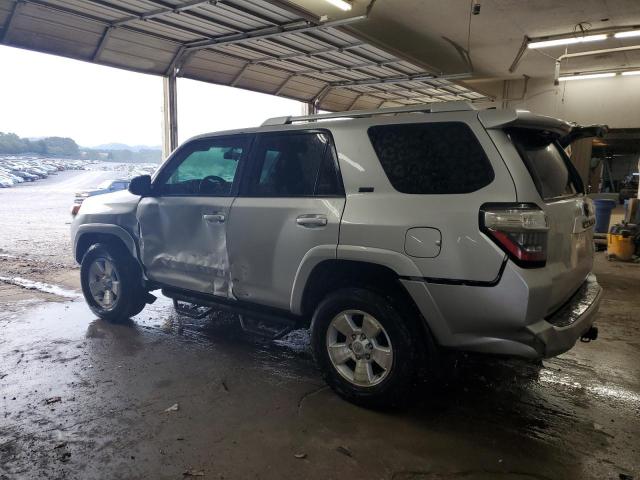 Photo 2 from auction – 2016 TOYOTA 4RUNNER SR with VIN JTEBU5JR3G5391970