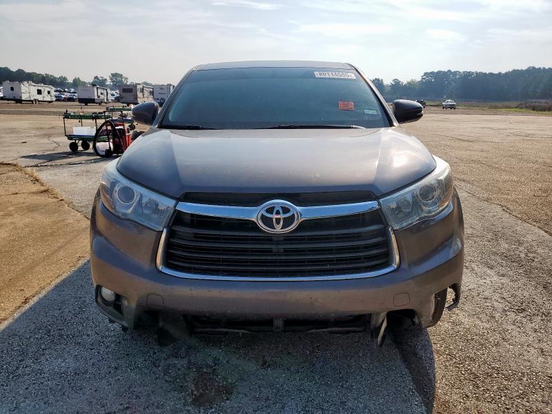 Photo 5 from auction – 2016 TOYOTA HIGHLANDER with VIN 5TDZKRFH7GS187375