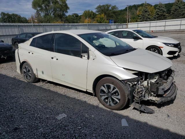 Photo 4 from auction – 2017 TOYOTA PRIUS PRIME with VIN JTDKARFP7H3065050