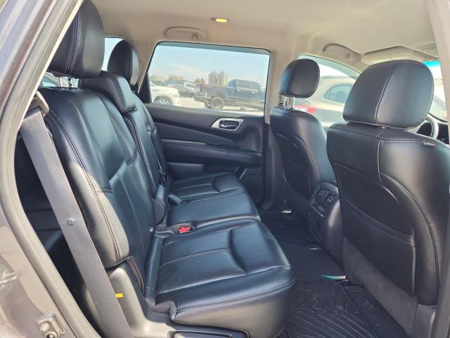 Photo 11 from auction – 2017 NISSAN PATHFINDER with VIN 5N1DR2MNXHC668970