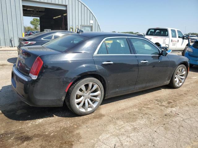 Photo 3 from auction – 2019 CHRYSLER 300 LIMITED with VIN 2C3CCAEG9KH528106