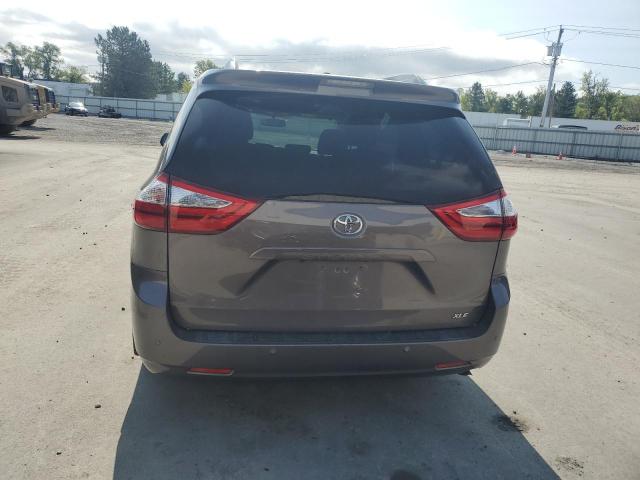 Photo 6 from auction – 2017 TOYOTA SIENNA XLE with VIN 5TDYZ3DC5HS863853