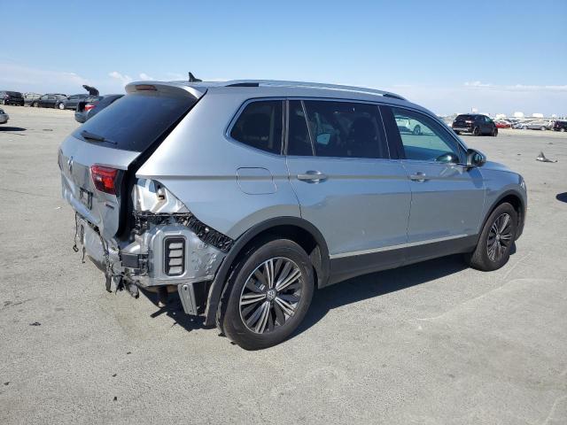 Photo 3 from auction – 2019 VOLKSWAGEN 2 DR with VIN 3VV2B7AX5KM113418