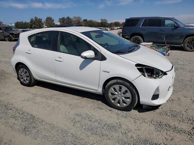 Photo 4 from auction – 2014 TOYOTA PRIUS C with VIN JTDKDTB33E1077694