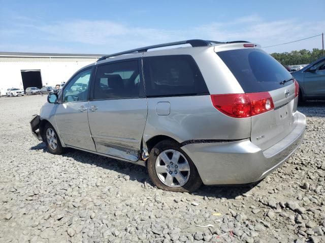 Photo 2 from auction – 2010 TOYOTA SIENNA CE with VIN 5TDKK4CC4AS329167