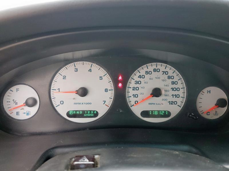 Photo 9 from auction – 2000 DODGE INTREPID R with VIN 2B3HD76V7YH368025