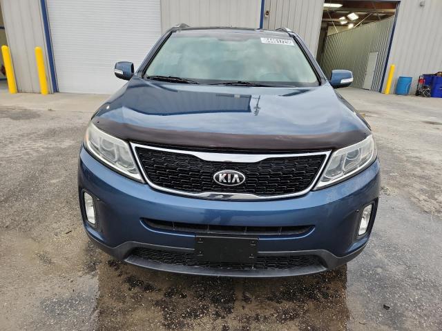 Photo 5 from auction – 2015 KIA SORENTO EX with VIN 5XYKU4A79FG597880