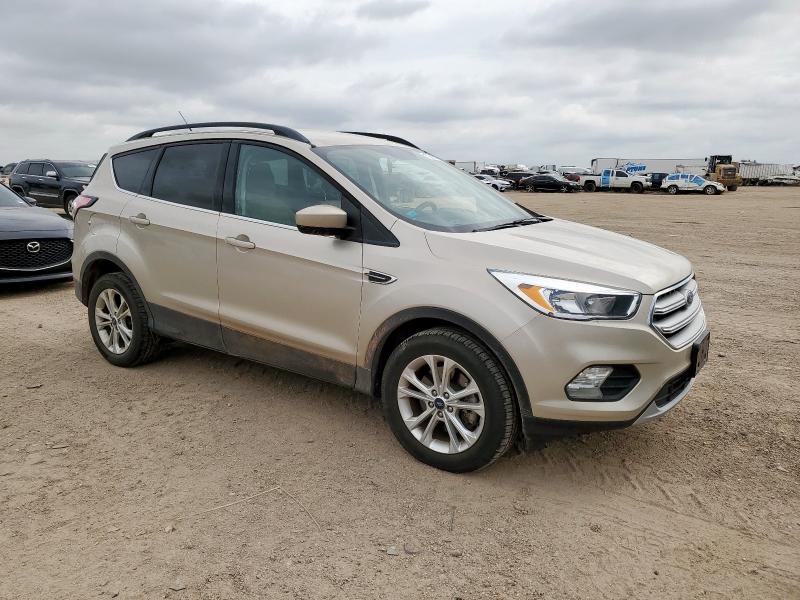 Photo 4 from auction – 2018 FORD ESCAPE SE with VIN 1FMCU9GD0JUD28782