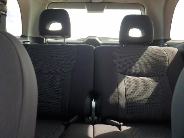 Photo 10 from auction – 2004 TOYOTA RAV4 with VIN JTEGD20V440041663