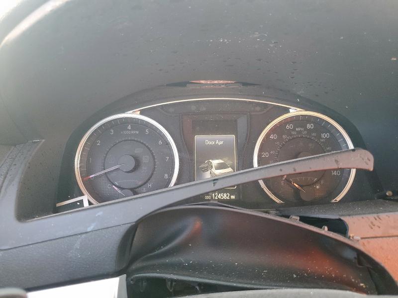 Photo 9 from auction – 2016 TOYOTA CAMRY LE with VIN 4T1BF1FK2GU262560