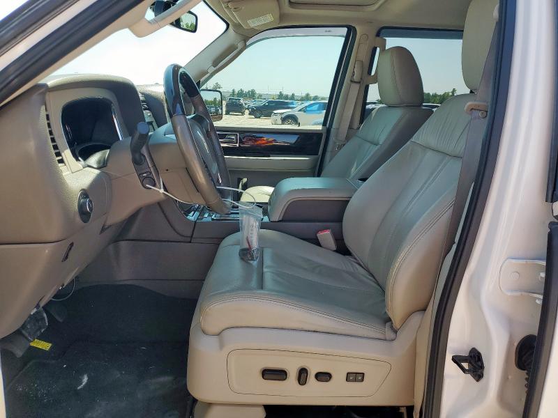 Photo 7 from auction – 2016 LINCOLN NAVIGATOR with VIN 5LMJJ2HT5GEL07584