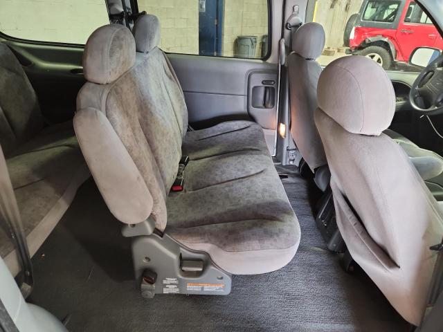 Photo 11 from auction – 2001 NISSAN QUEST GXE with VIN 4N2ZN15T01D816232