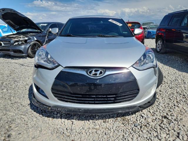Photo 5 from auction – 2016 HYUNDAI VELOSTER with VIN KMHTC6AD4GU291609