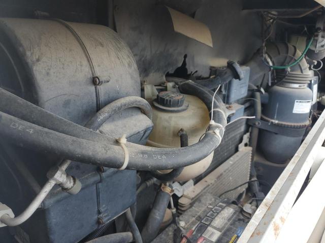 Photo 7 from auction – 1999 FLEE MOTORHOME with VIN 3FCNF53S4XJA24650