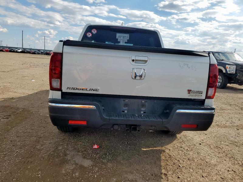 Photo 6 from auction – 2017 HONDA RIDGELINE with VIN 5FPYK3F56HB038290